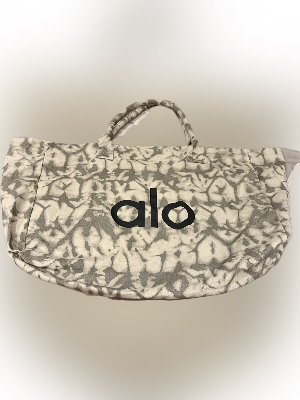 ALO Yoga Gray and White Tie-Dye Tote Bag - NWOT